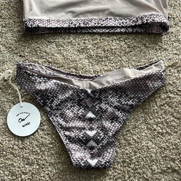 NWT Talie Golds Snakeskin Print Bikini - Picture 8 of 8